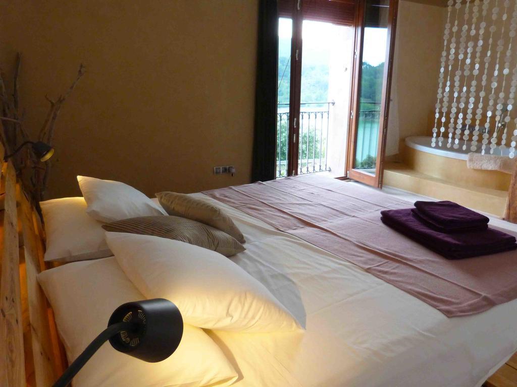 Casa Vella Del Panta Guest House Riudecanyes Exterior photo